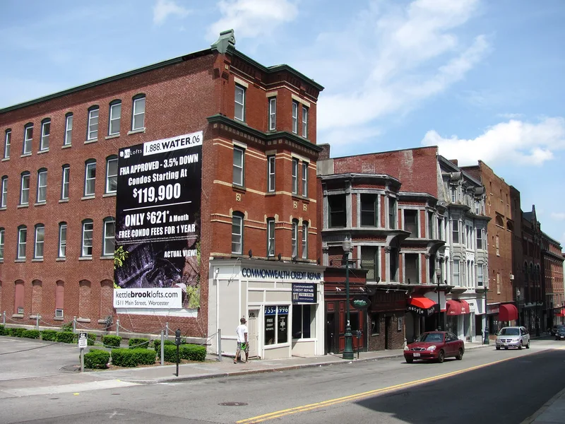 Lower Pleasant Street District, Massachusetts