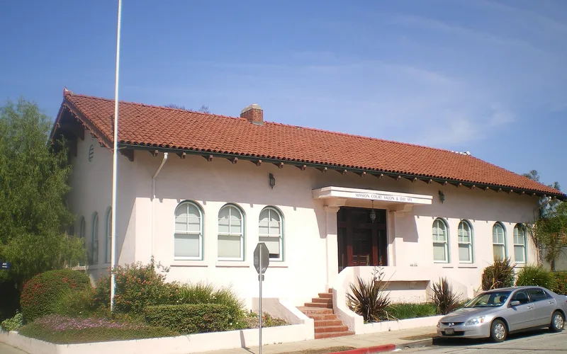 Standard Oil Building, Whittier, California