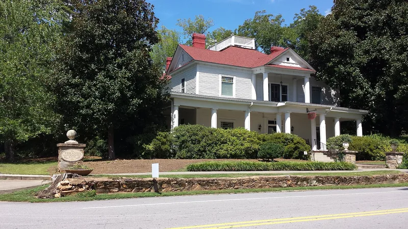 Hollberg Hotel, Senoia, Georgia