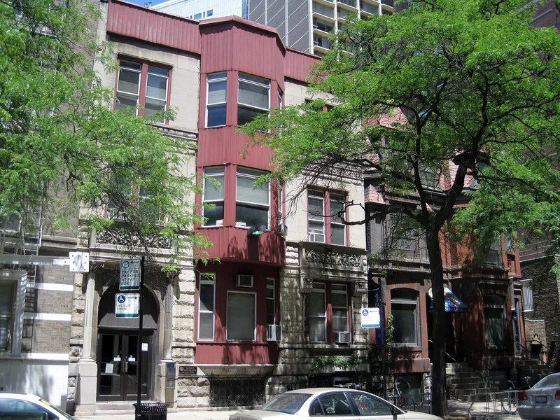 Building at 14-16 Pearson Street, Chicago, Illinois