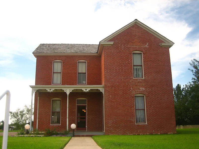 White-Pool House, Odessa, Texas