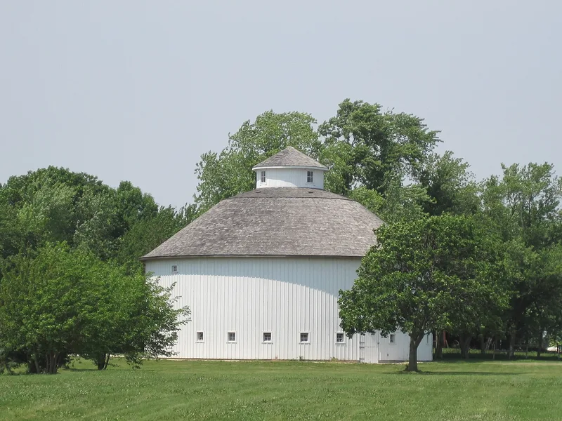 George, Ron, Round Barn, Romeoville, Illinois