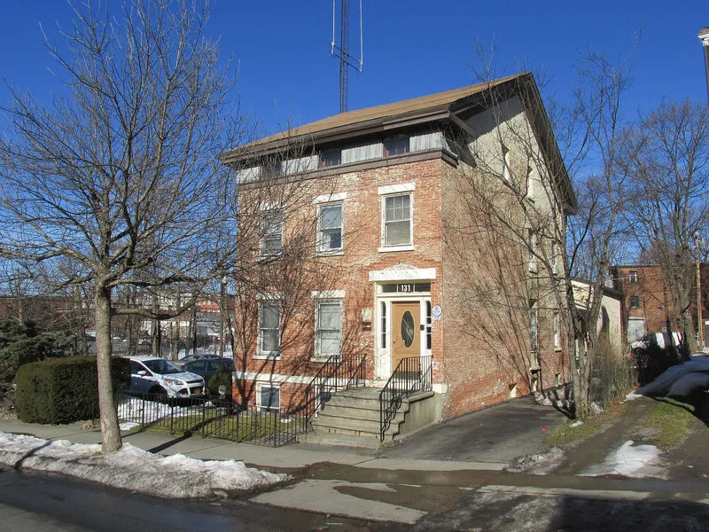 Travis House, Poughkeepsie, New York