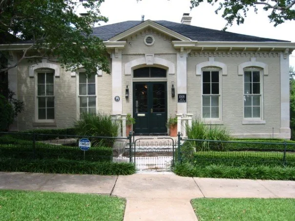 Fischer House, Austin, Texas