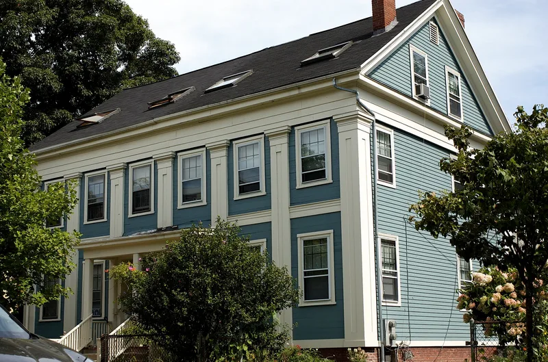 Building at 106-108 Inman St, Cambridge, Massachusetts