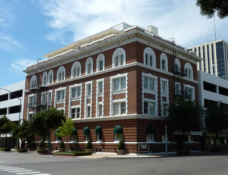 Maulbridge Apartments, Fresno, California