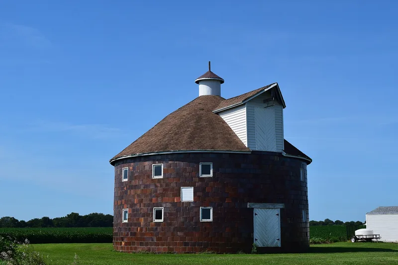 Tillery, Virginia, Round Barn, Whitehall, Illinois
