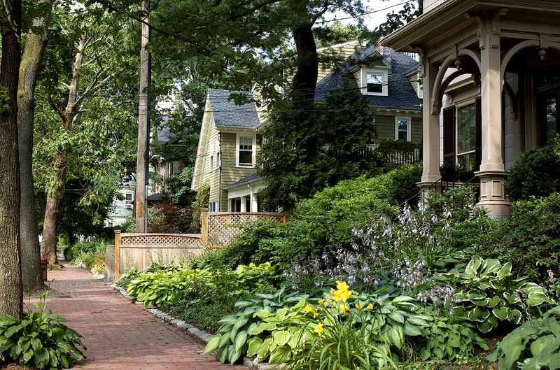 Maple Avenue Historic District, Massachusetts