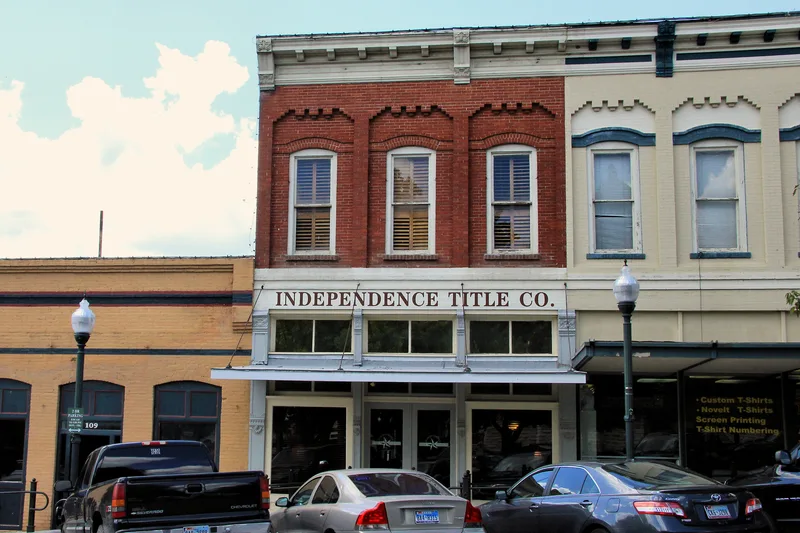 McKie-Bass Building, San Marcos, Texas