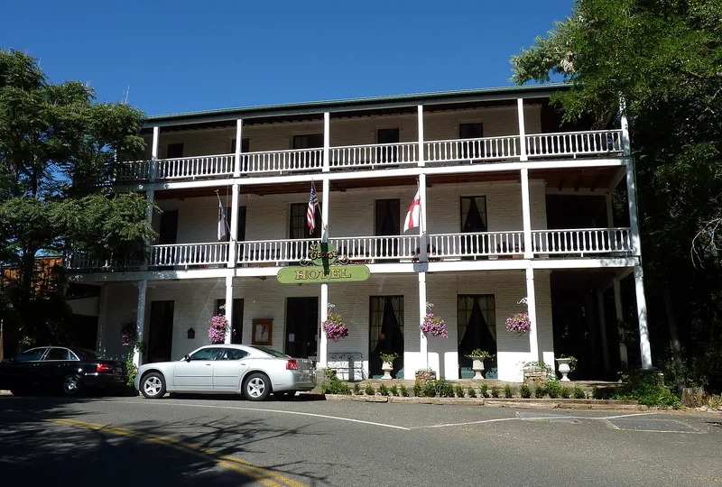 St. George Hotel, Volcano, California