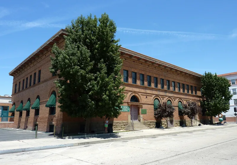 Tevis Block, Bakersfield, California