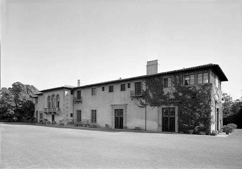 Lloyd, Harold, Estate, Beverly Hills, California