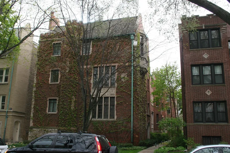 Building at 813-815 Forest Avenue, Evanston, Illinois