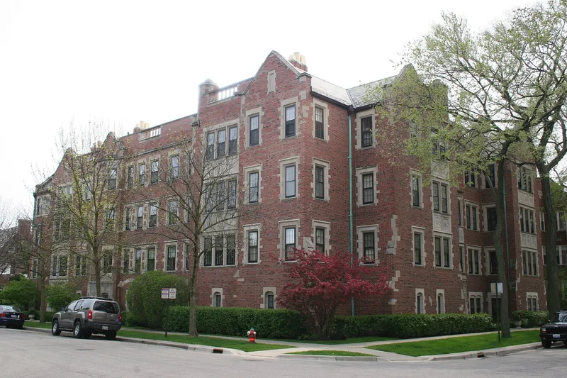 Building at 999 Michigan, 200 Lee, Evanston, Illinois