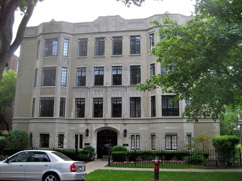 Building at 1316 Maple Avenue, Evanston, Illinois