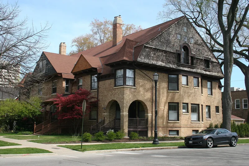 Building at 1401-1407 Elmwood Avenue, Evanston, Illinois