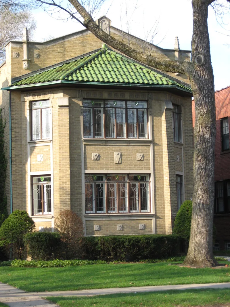Building at 2517 Central Street, Evanston, Illinois
