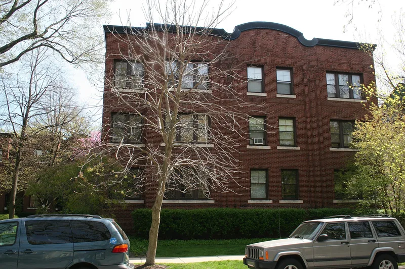 Maple Court Apartments, Evanston, Illinois