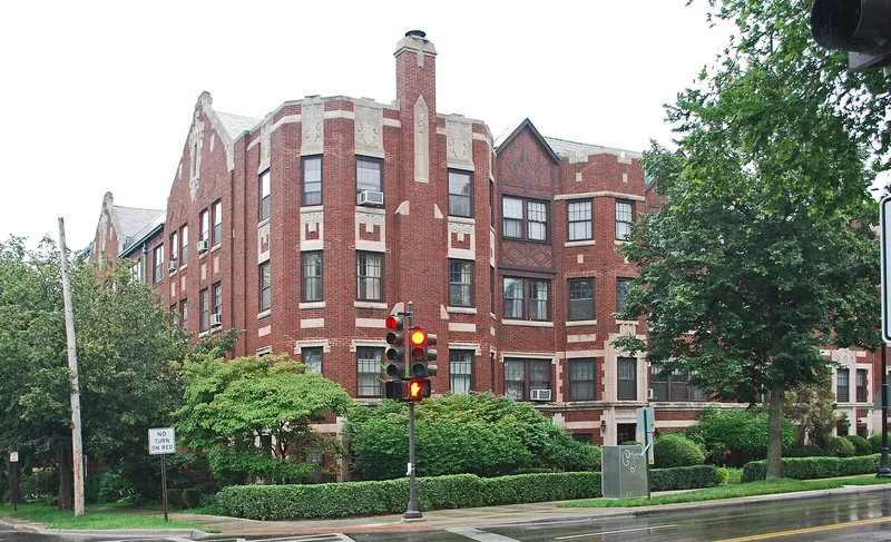 Oakton Gables, Evanston, Illinois