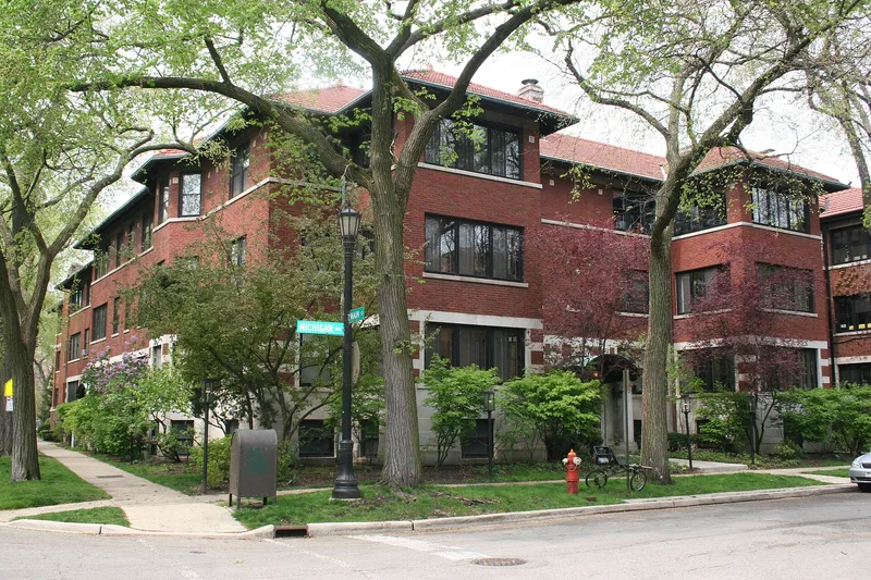 Stoneleigh Manor, Evanston, Illinois