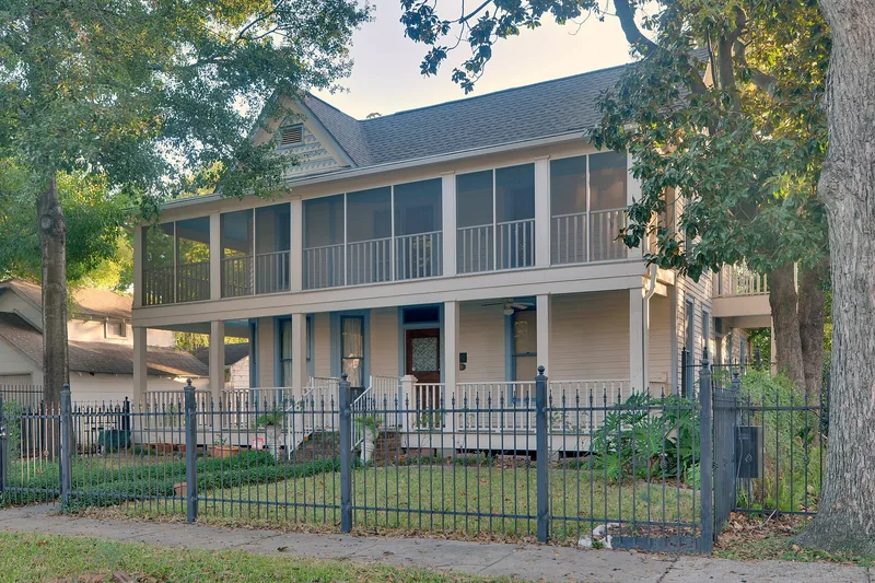Ezzell House, Houston, Texas
