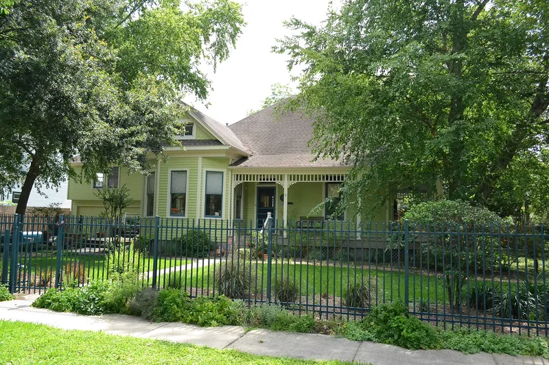 House at 1304 Cortlandt Street, Houston, Texas