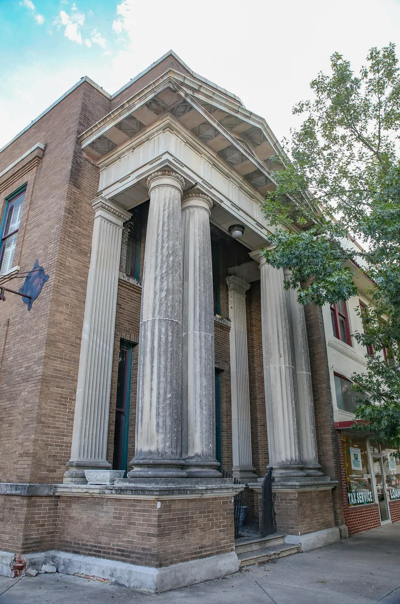 Sturgis National Bank, Hillsboro, Texas