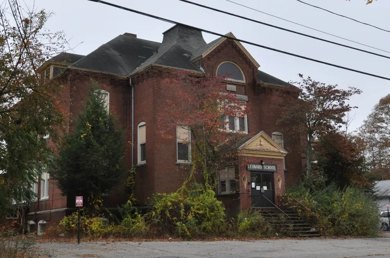 Leonard School, Taunton, Massachusetts