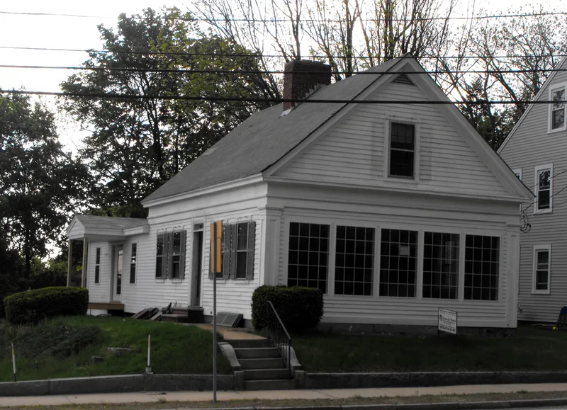 House at 306 Broadway, Methuen, Massachusetts
