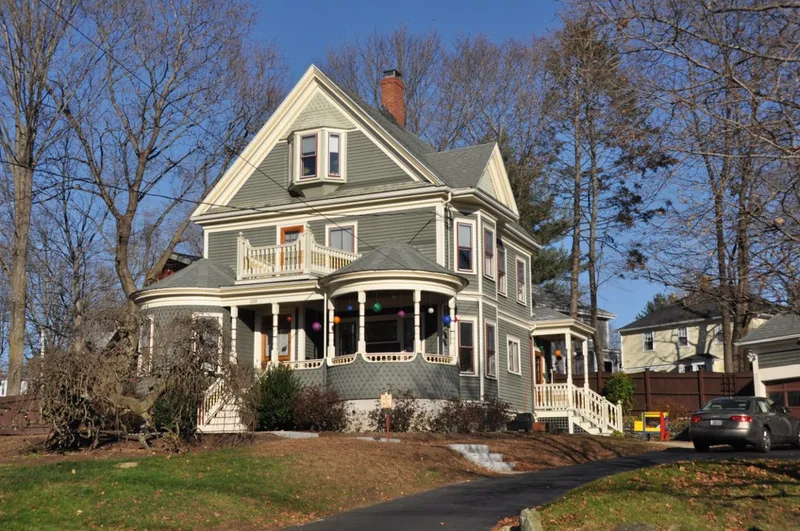 House at 129 High Street, Reading, Massachusetts