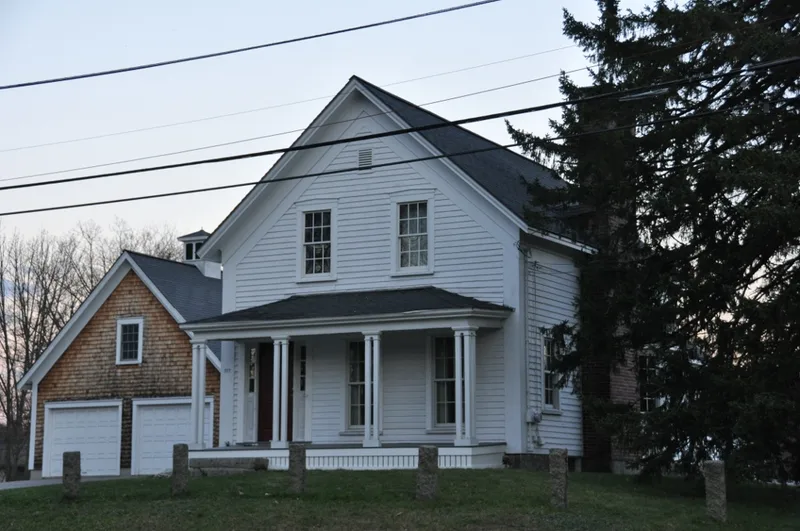 House at 1177 Main Street, Reading, Massachusetts
