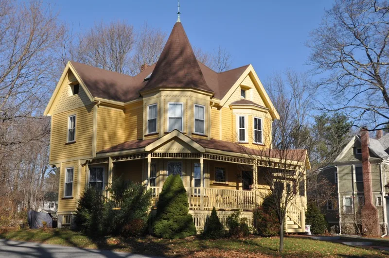 House at 77 Howard Street, Reading, Massachusetts