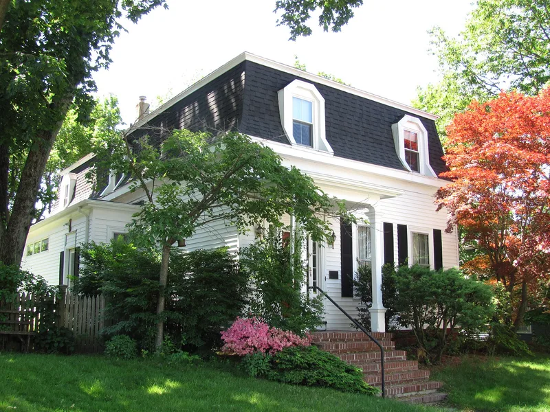 House at 16 Mineral Street, Reading, Massachusetts