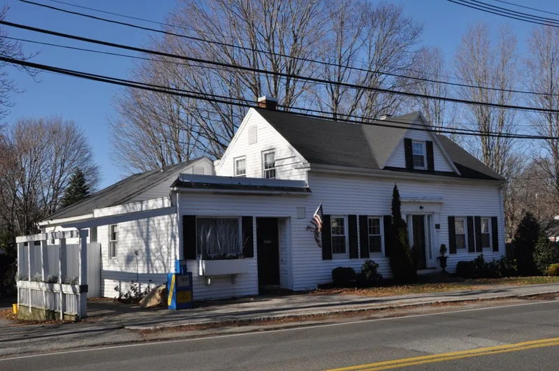 House at 206 West Street, Reading, Massachusetts