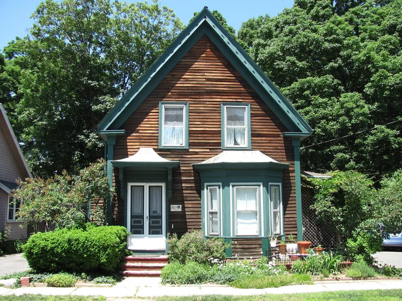 House at 322 Haven Street, Reading, Massachusetts