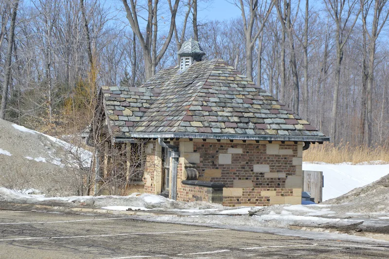 Bolton, Chester and Frances, House, Lyndhurst, Ohio