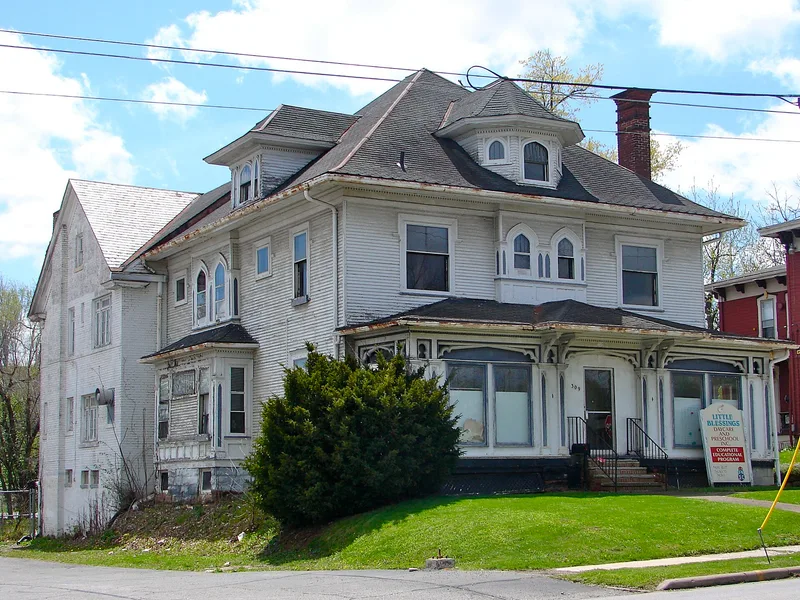Building at 309 Park Avenue West, Mansfield, Ohio