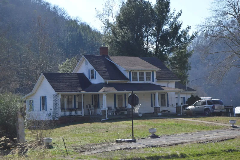 Carter, A. P. and Sara, House, Maces Spring, Virginia