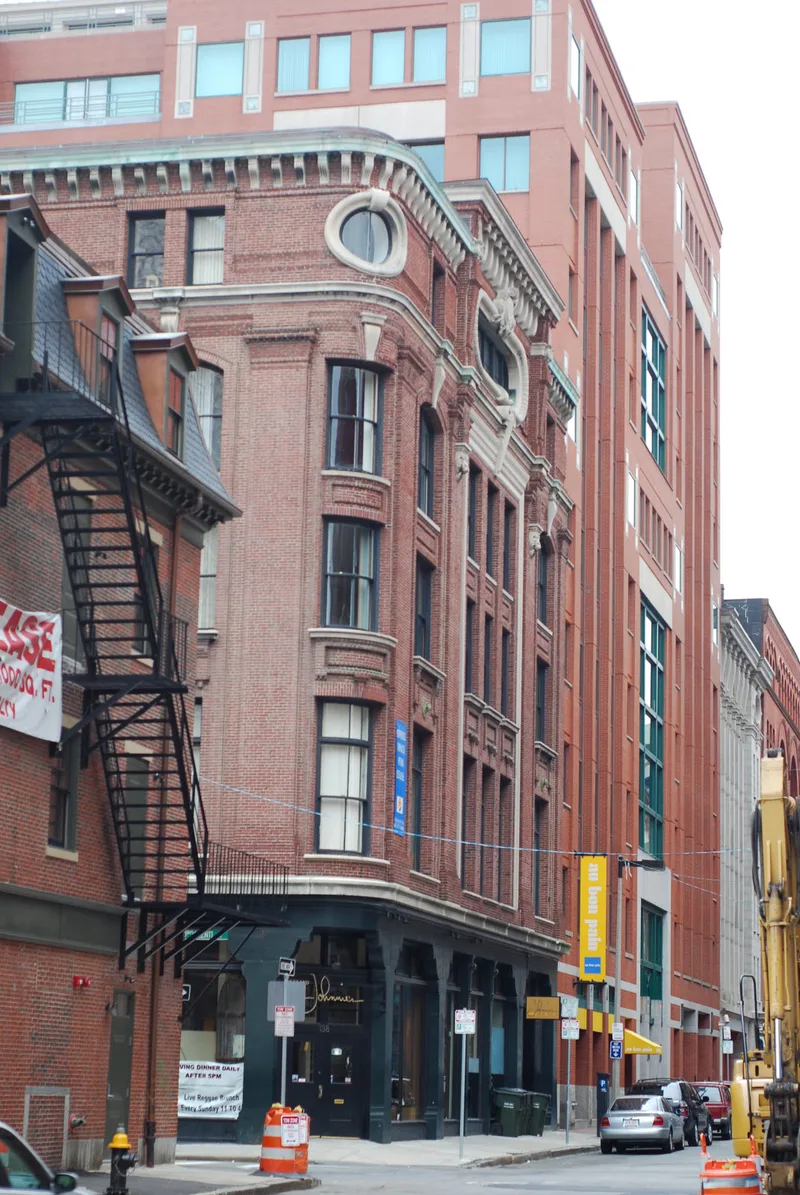 Building at 138-142 Portland Street, Boston, Massachusetts