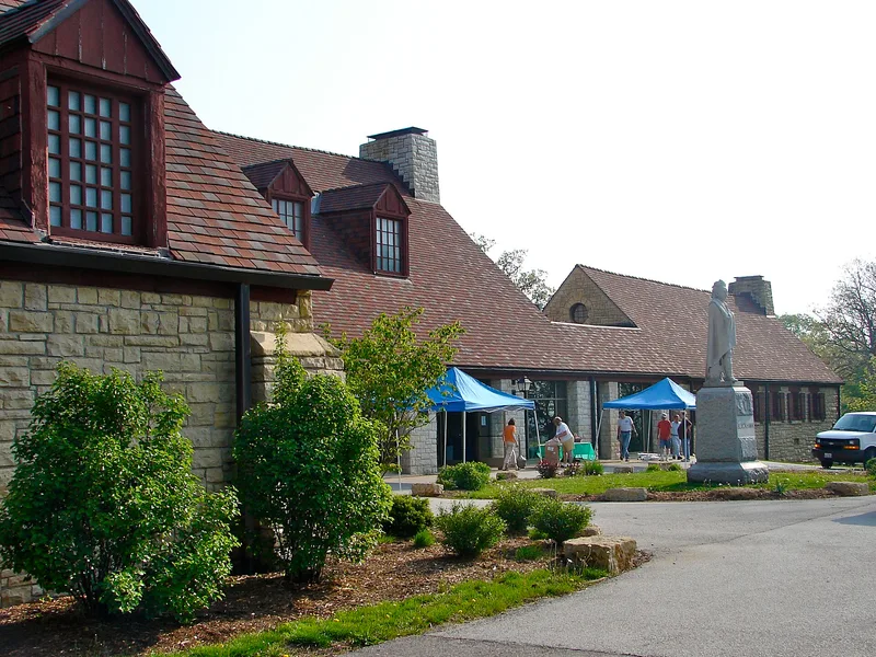 Black Hawk Museum and Lodge, Rock Island, Illinois