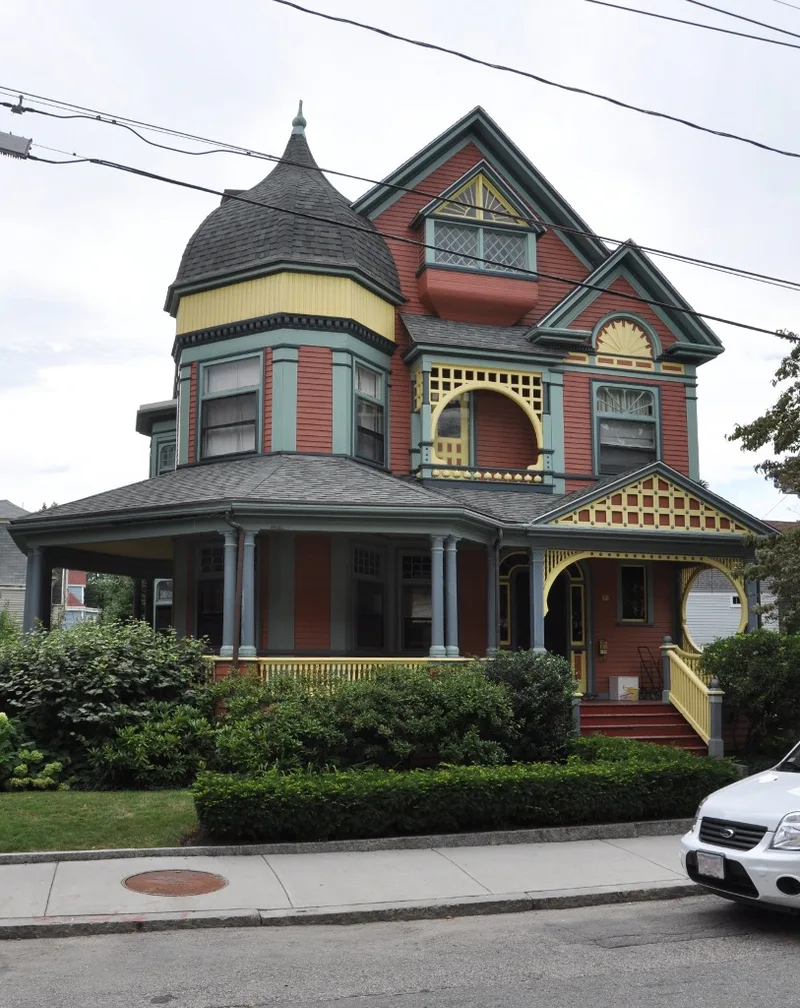 House at 12 Vernon Street, Brookline, Massachusetts