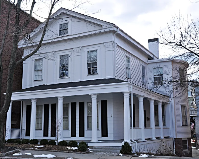 House at 4 Perry Street, Brookline, Massachusetts