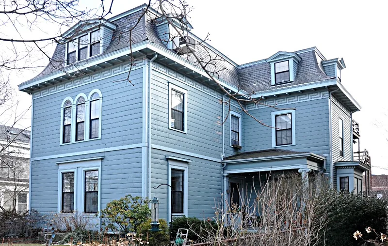 House at 9 Linden Street, Brookline, Massachusetts