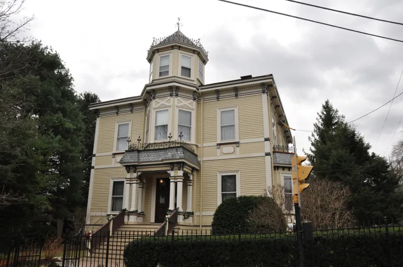 Standish, James H., House, Brookline, Massachusetts