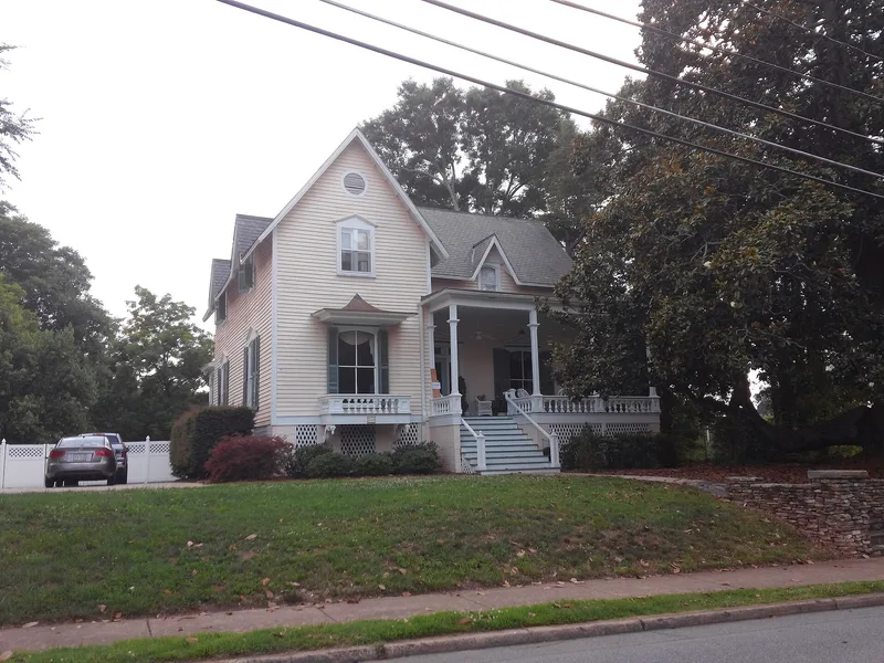 Caldwell-Cobb-Love House, Lincolnton, North Carolina
