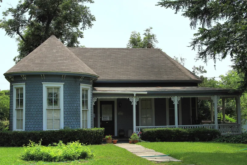 House at 907 Pine, Georgetown, Texas