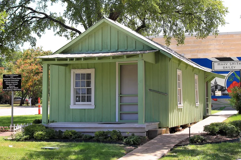House at 801 West, Georgetown, Texas