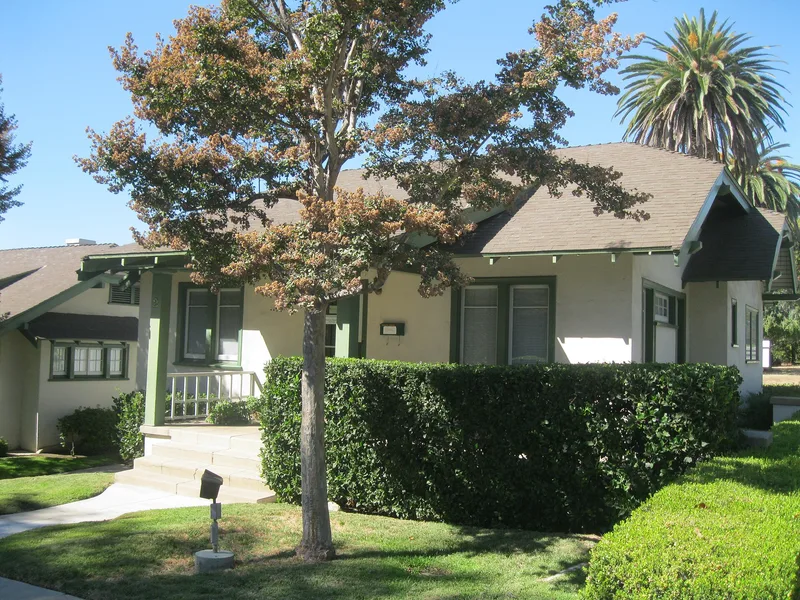 Bryan Court, Pasadena, California