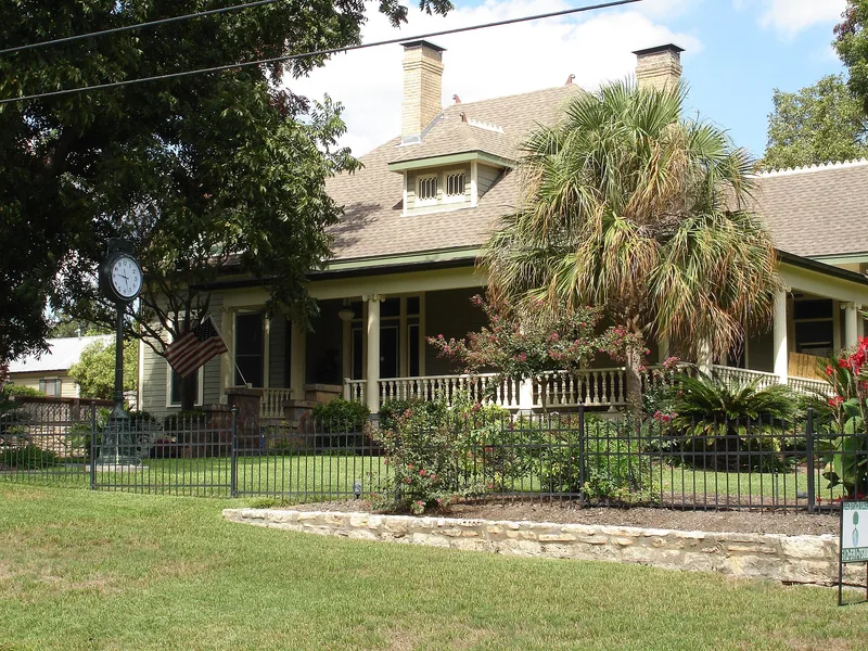 Leake, Will and Mary, House, Georgetown, Texas