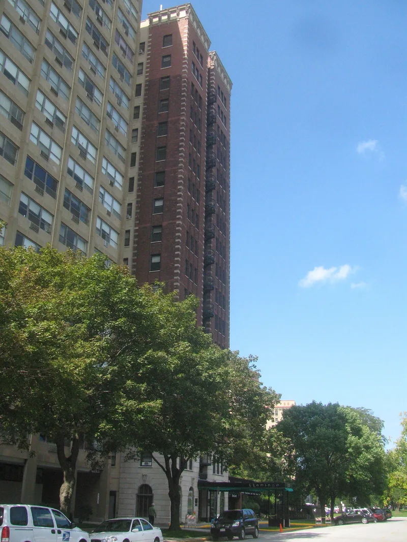 Flamingo-On-The-Lake Apartments, Chicago, Illinois